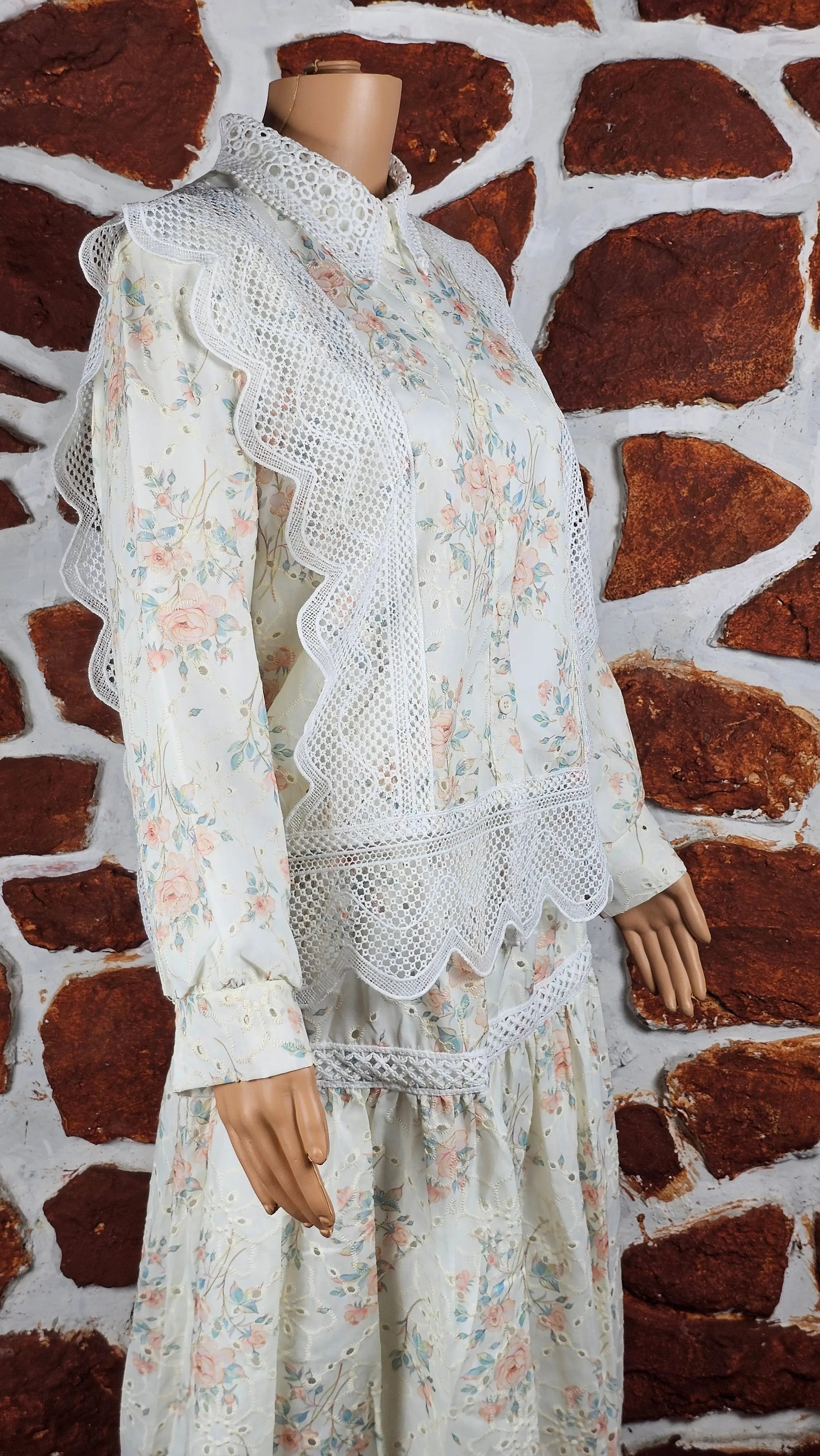 Vintage Inspired Floral Lace Midi Dress RAADVI