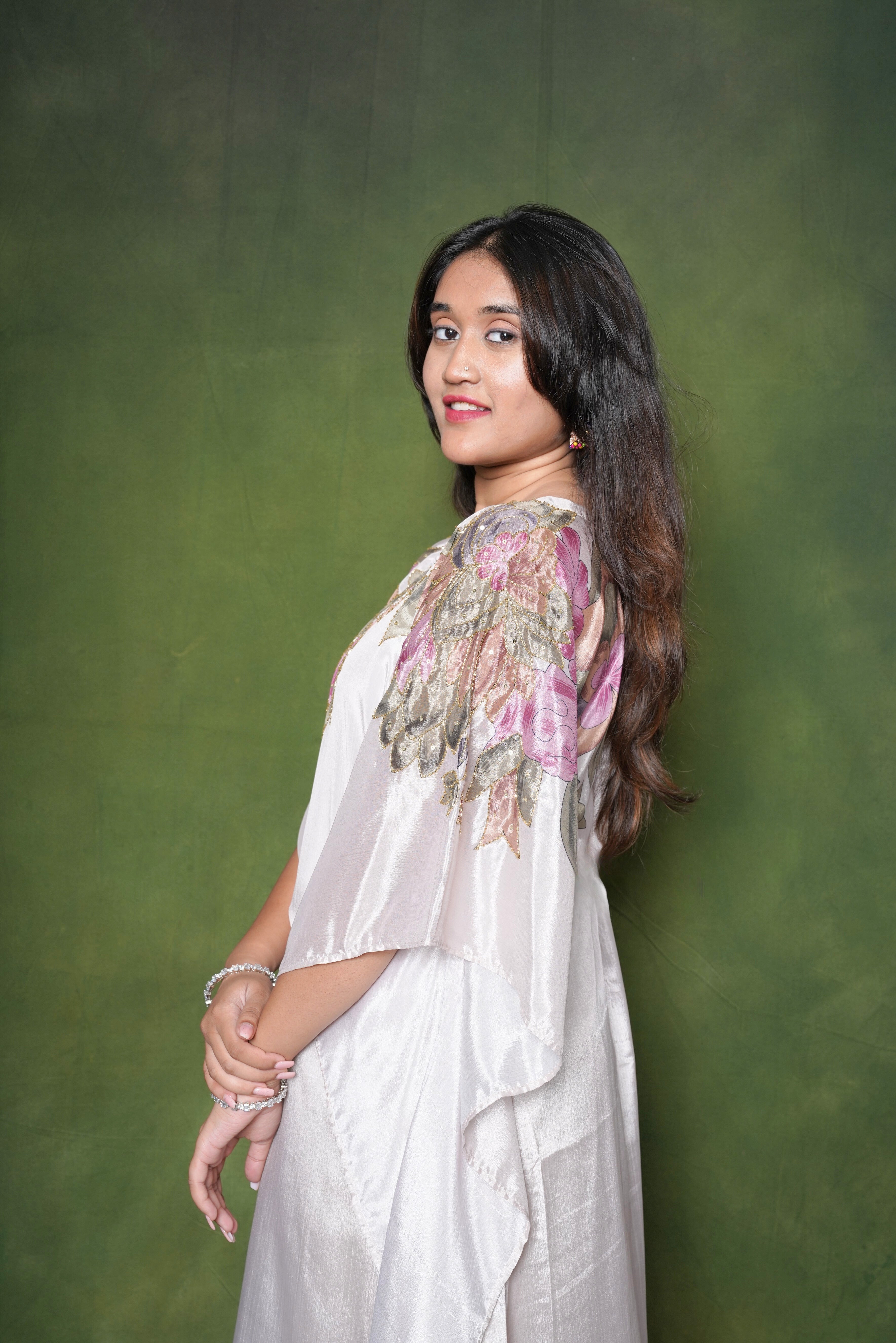 Floral Embellished Cream Crepe Kurta Set RAADVI