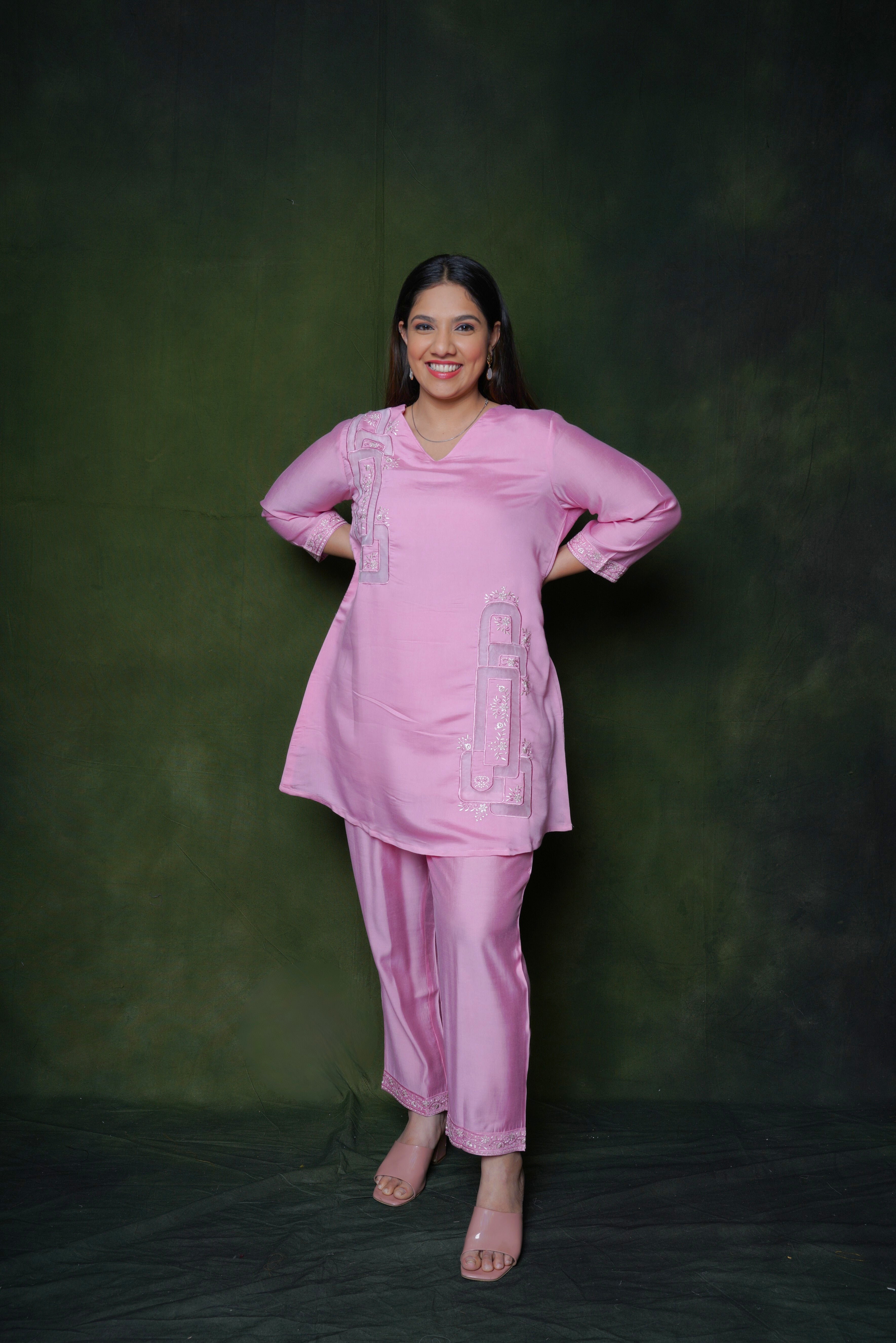 Elegant Pink Embroidered Kurta Set RAADVI