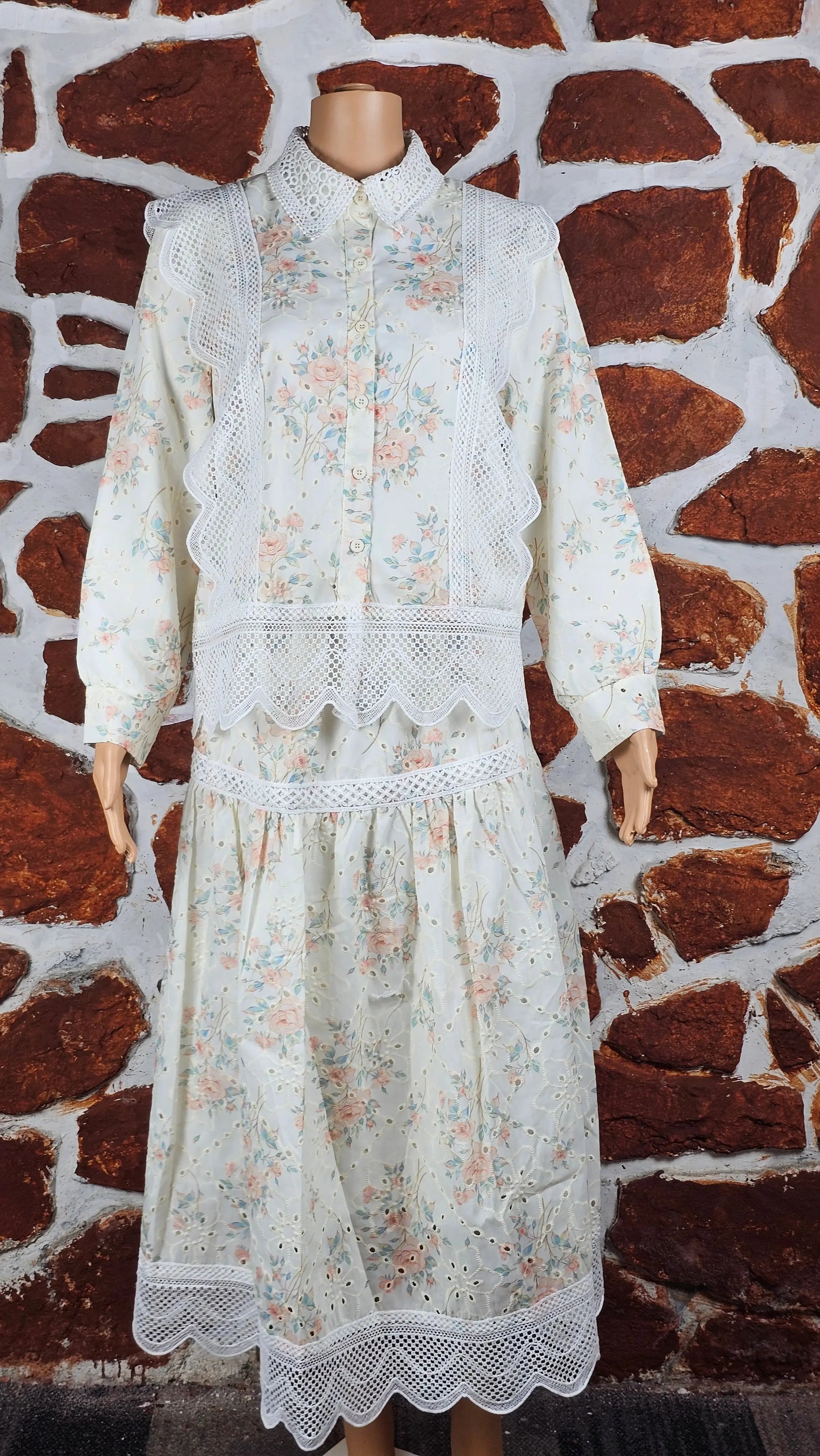 Vintage Inspired Floral Lace Midi Dress RAADVI