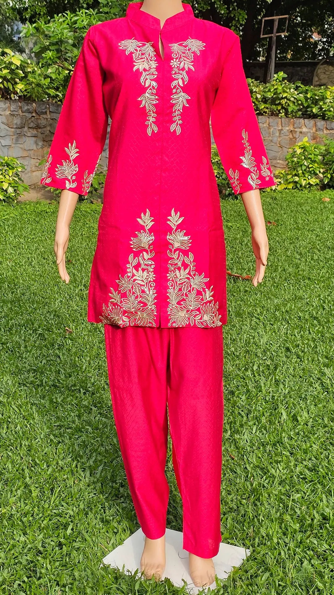 Hand Embroidery Pure Muslin Cotton Co-Ord RAADVI