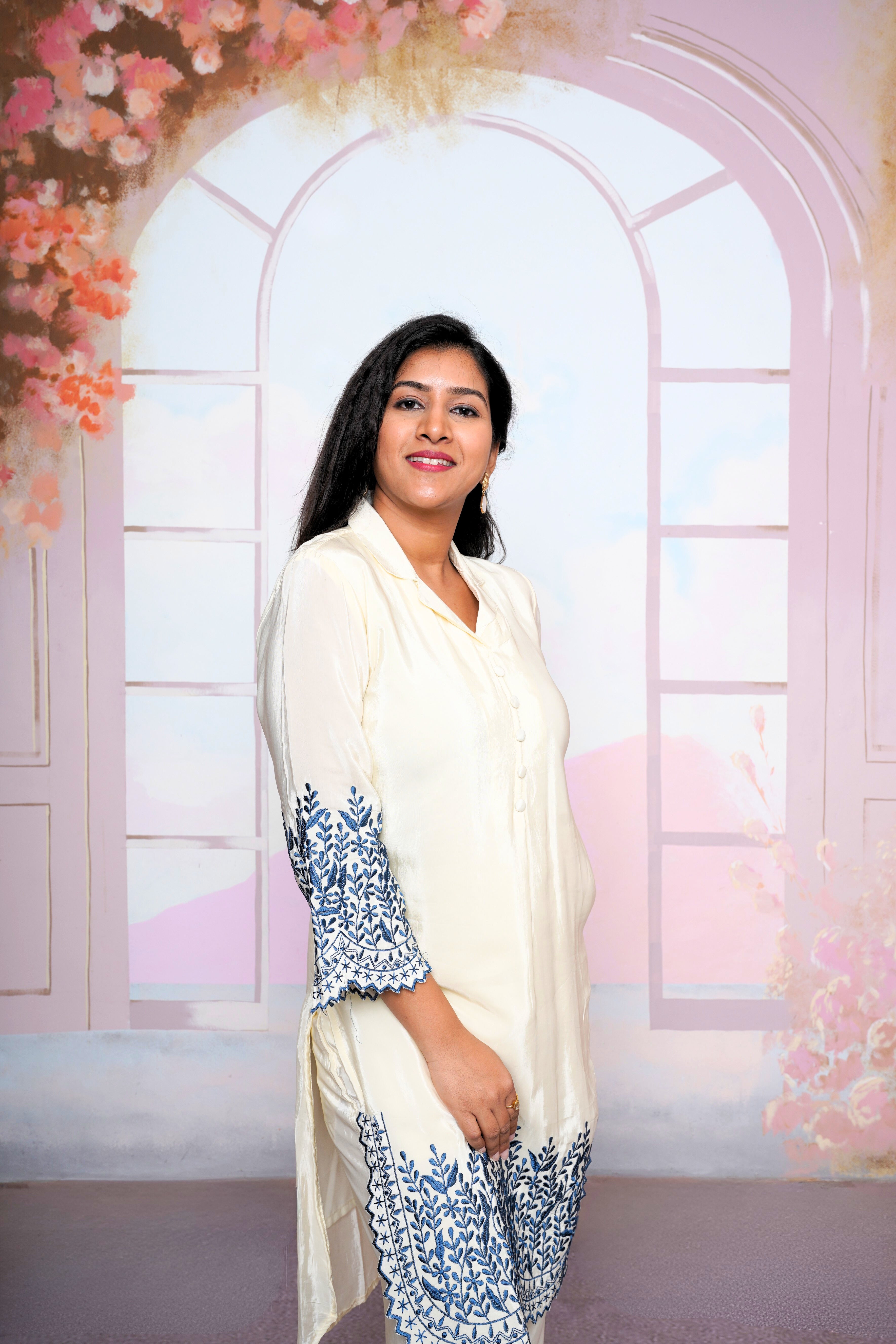 Embroidered White Pure Natural Crepe Kurta Set RAADVI