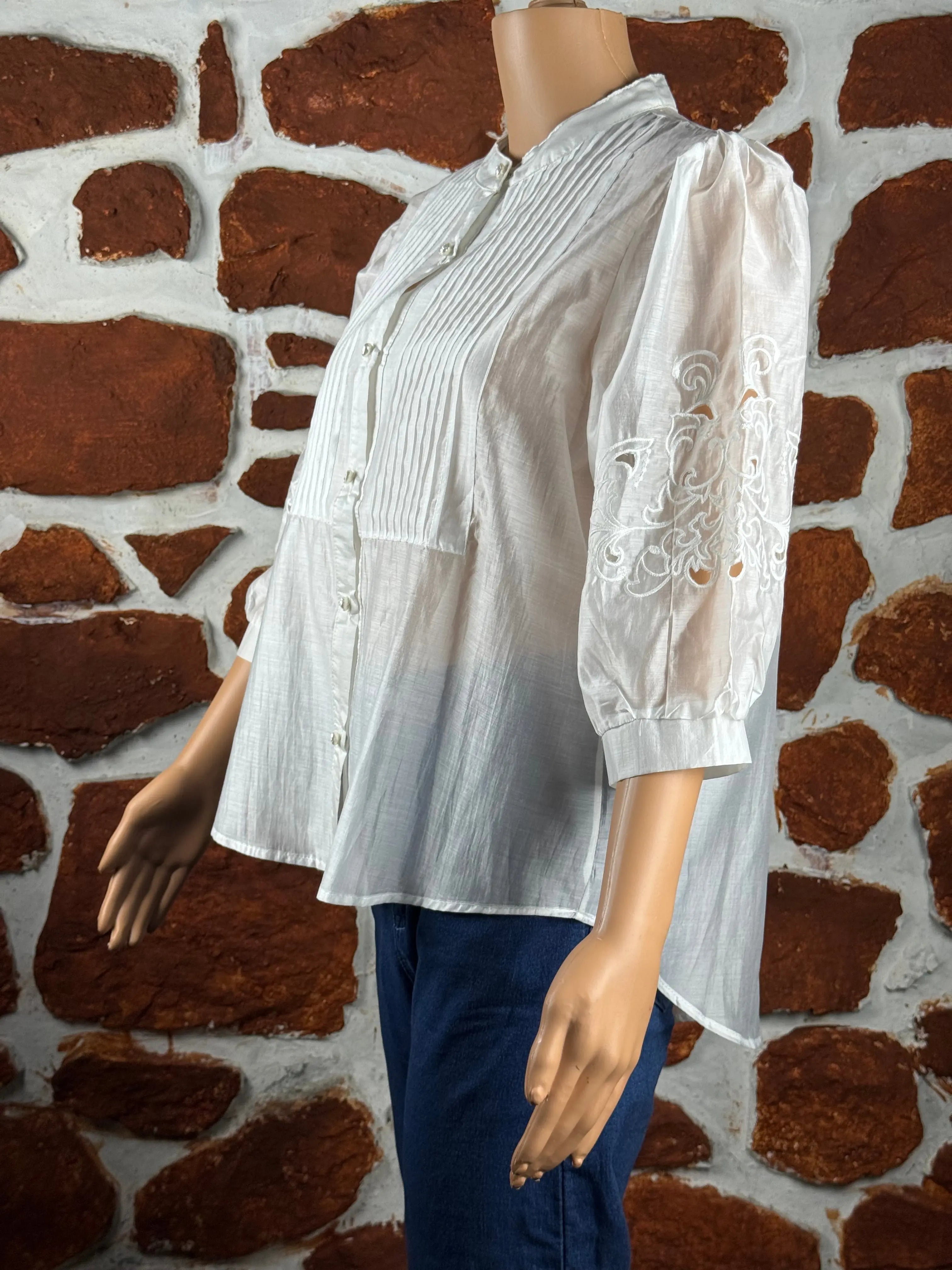 Pure Organza White Top RAADVI