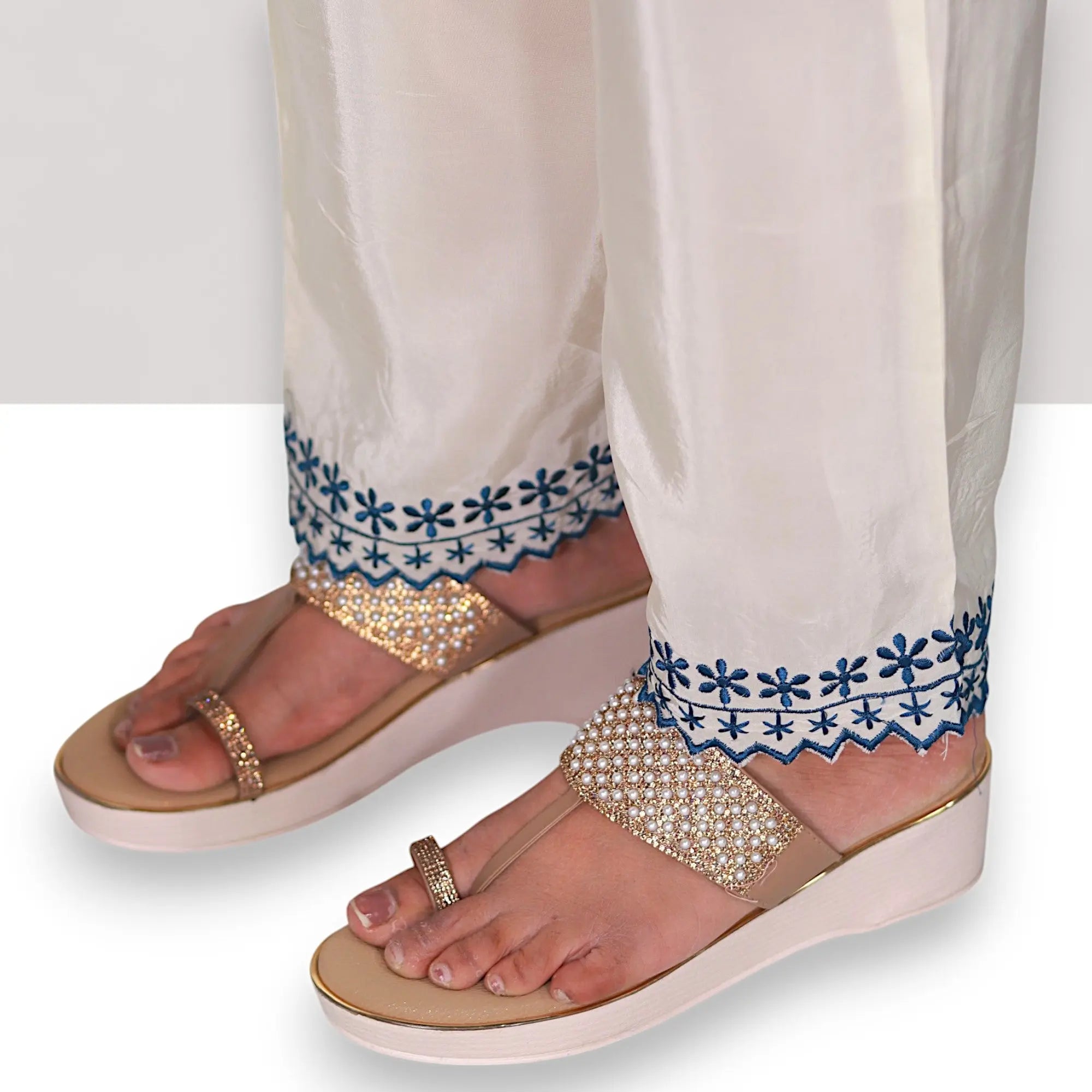 Embroidered White Pure Natural Crepe Kurta Set RAADVI