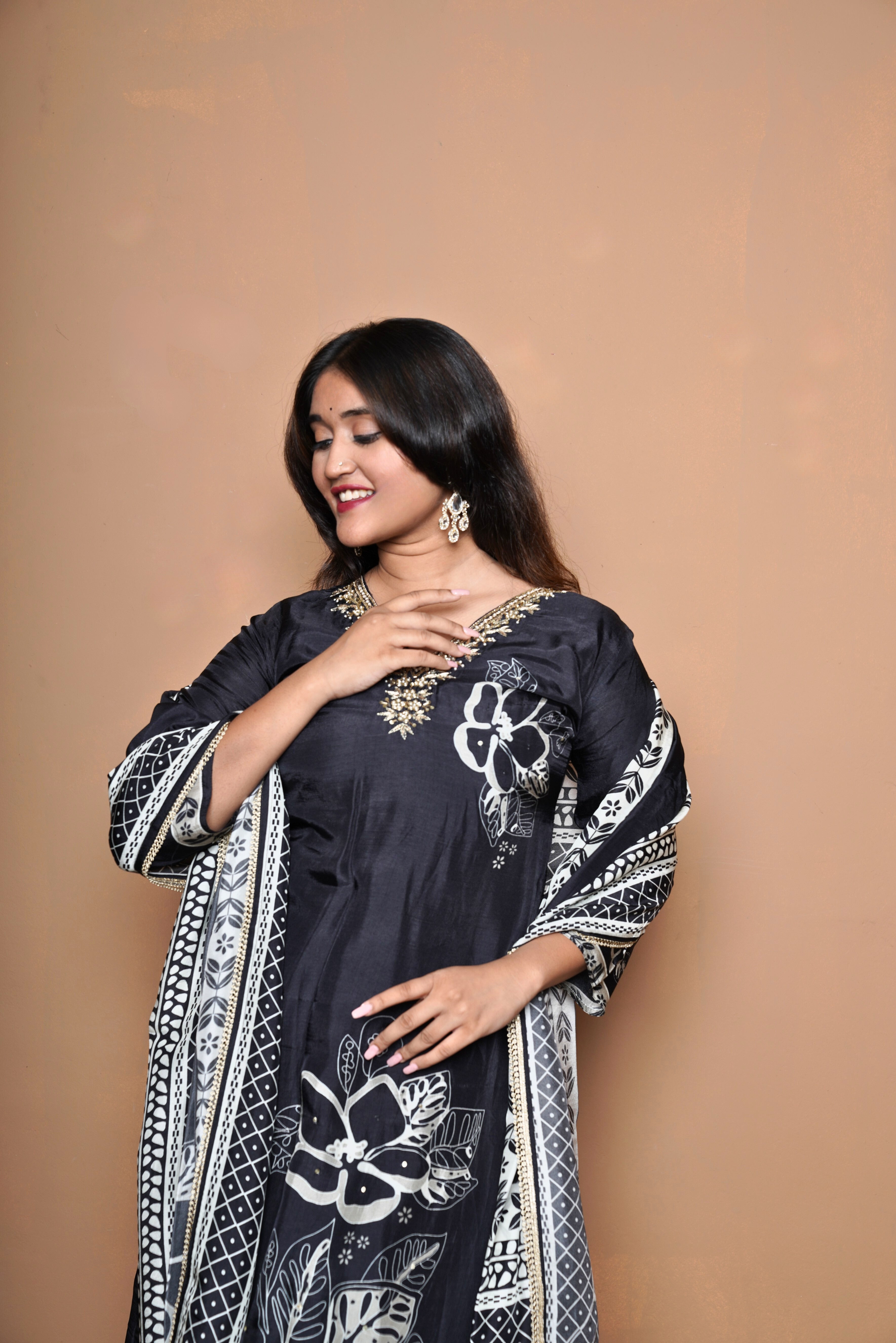 Zardozi Handwork Floral Natural Crepe Suit RAADVI